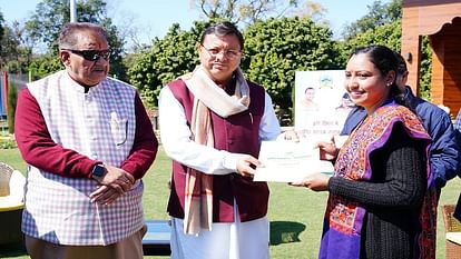 CM Dhami Handed Over Appointment Letters To 67 Assistant Accountant in Agriculture Department