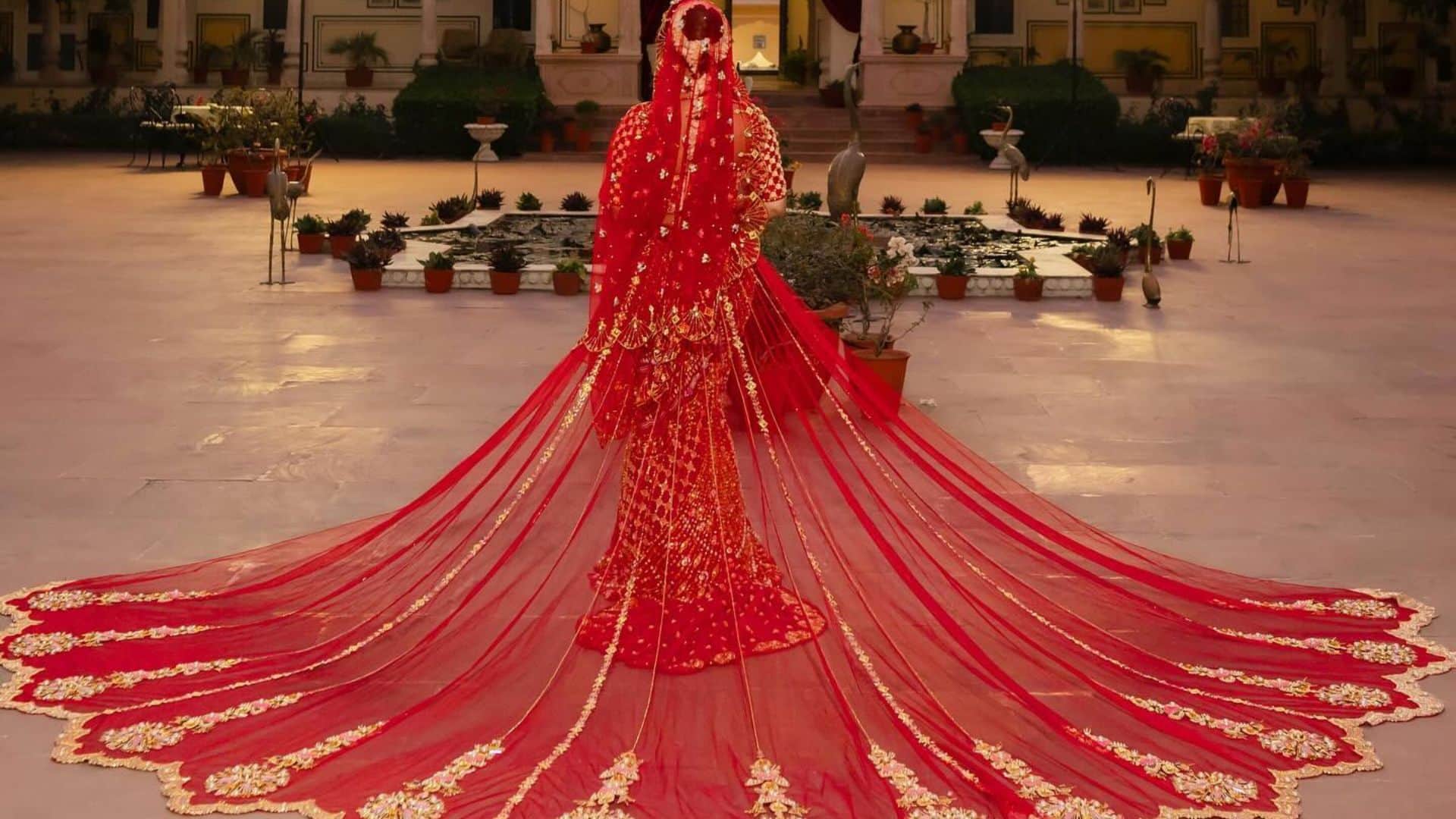 Sonarika Bhadoria Wedding lehenga look sonarika bhadoria vikas parashar wedding photos