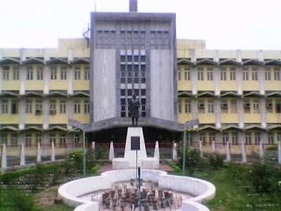 विदिशा इंजीनियरिंग कॉलेज में रैगिंग मामले में पांच छात्रों को सस्पेंड किया गया है।