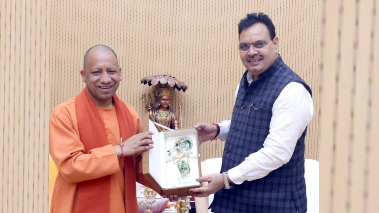 Rajasthan CM Bhajan Lal Sharma meets to CM Yogi Adityanath.