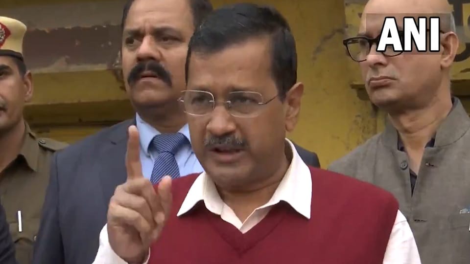 Delhi CM Arvind Kejriwal visits Govindpuri and meets the residents regarding the water bill issue