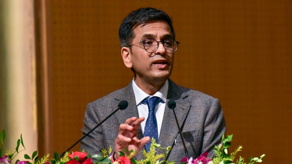 Lawyers commenting on pending cases, judgements is very disturbing trend Says CJI Chandrachud