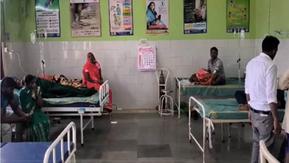 गुपचुप खाने से 60 लोग बीमार