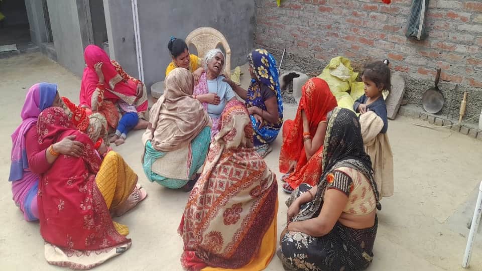 kasganj Accident Created Chaos In Village nagala kasa etah up news