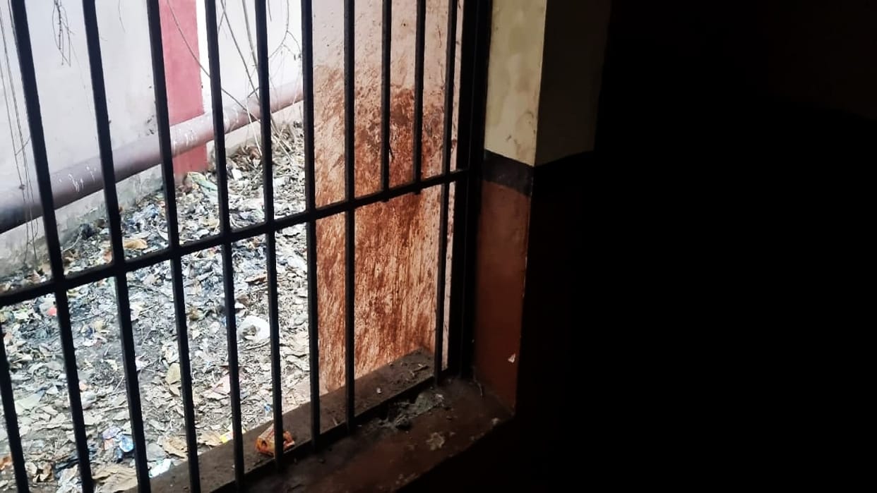 Two prisoners escaped after cutting the window bars in the Sadar lockup of the court complex