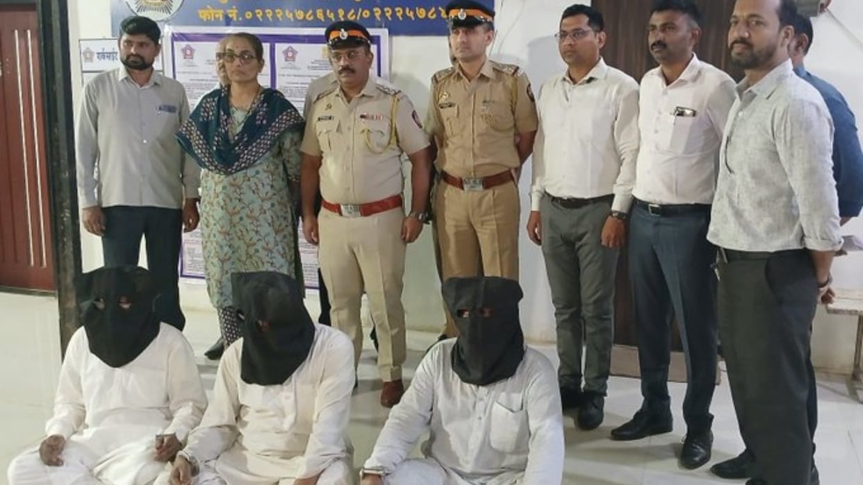 Maharashtra mumbai police arrested Afghan national and bangladeshi citizens living illegally in India