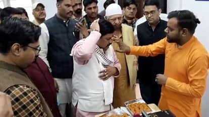 Visiting MP KP Yadav inaugurated Guna Passport Center What is connection with Jyotiraditya Scindia