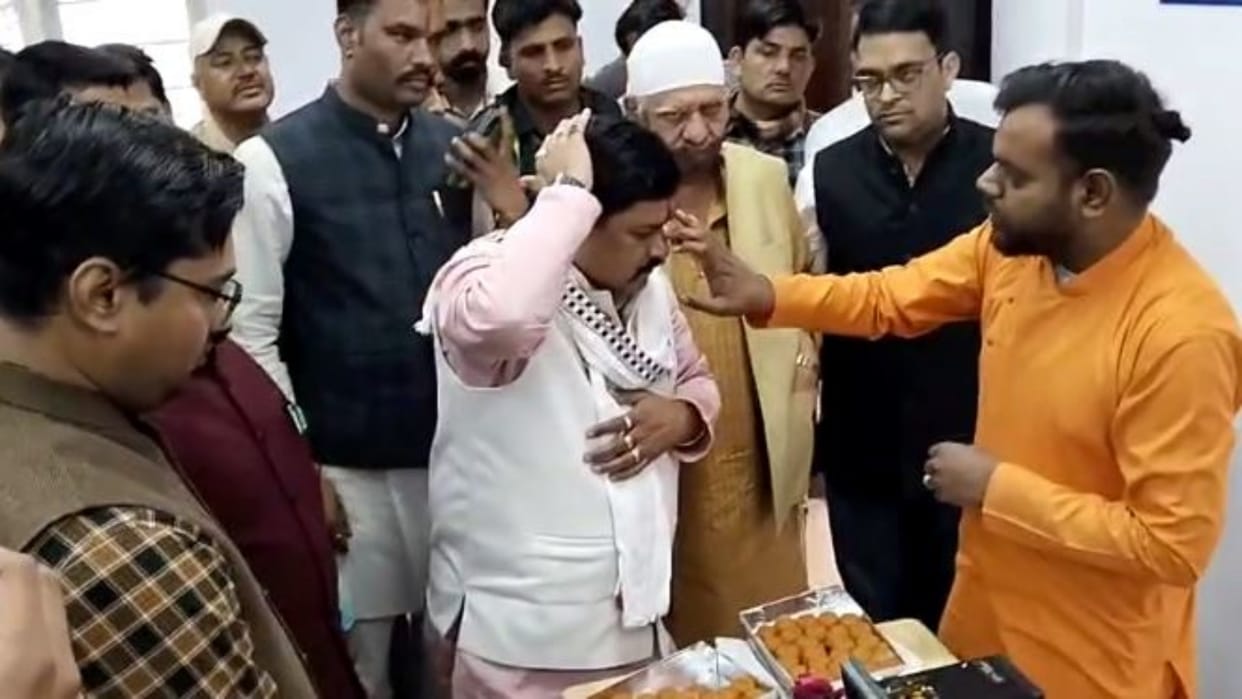 Visiting MP KP Yadav inaugurated Guna Passport Center What is connection with Jyotiraditya Scindia
