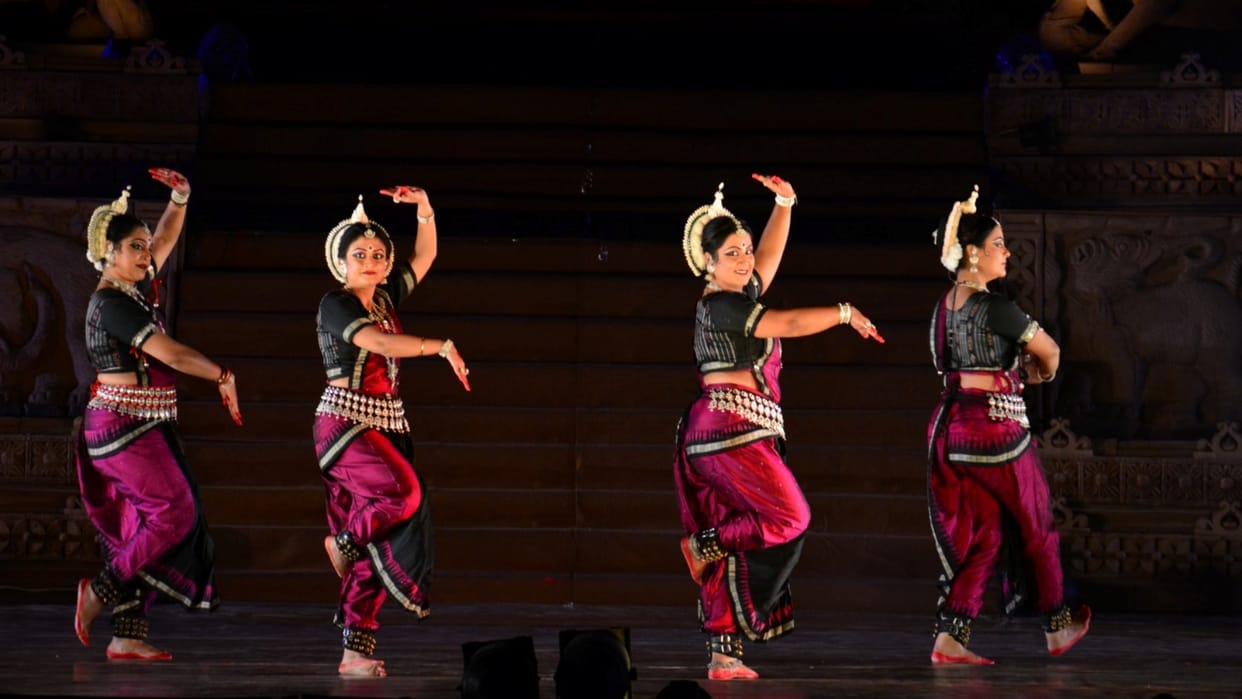 Chhatarpur 5th day of Khajuraho dance festival Amrit Yatra of Laya Taal took place in Indian culture
