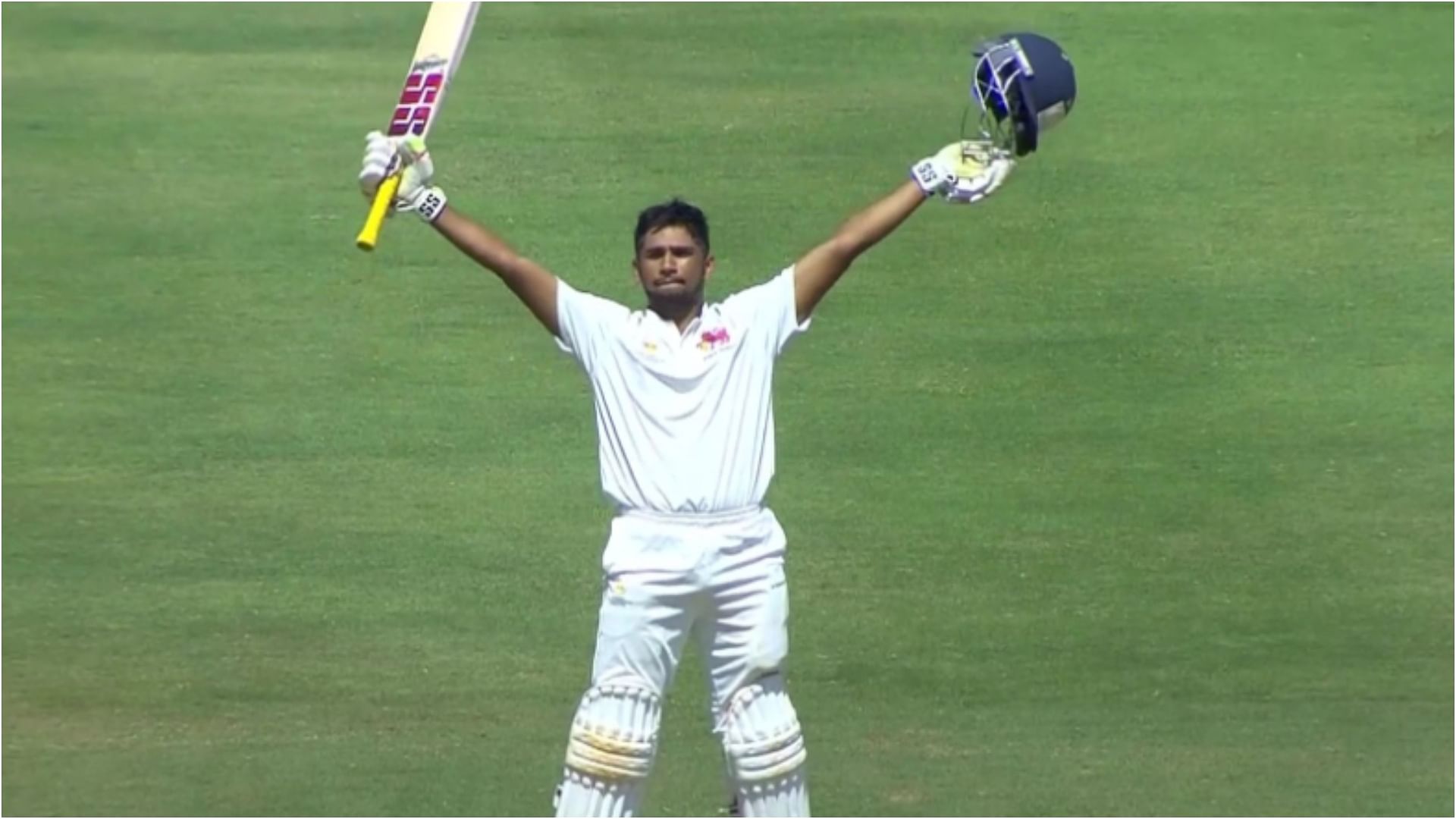 Sarfaraz Brother Musheer Khan Scored The First Double Century In Ranji ...