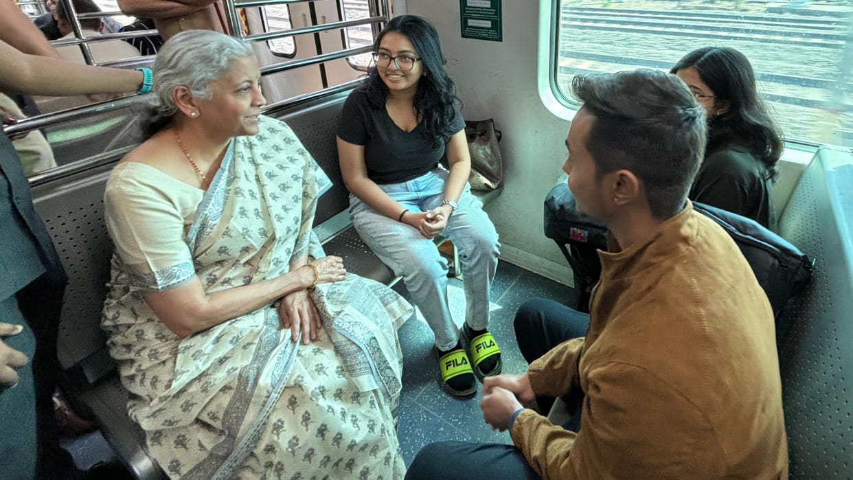 Finance Minister Nirmala Sitharaman takes Mumbai local train, interacts with commuters See Pictures