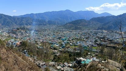 pithoragarh foundation day: There is no health-education-employment facility in Pithoragarh