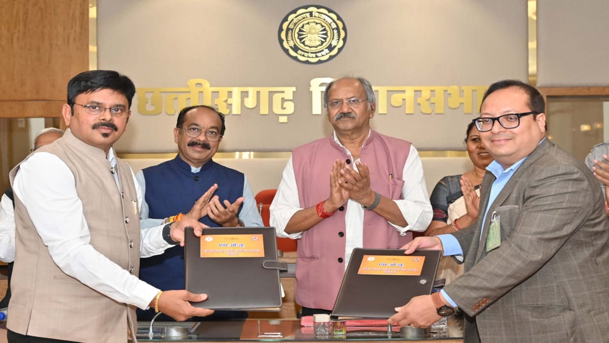 every week 850 devotees will go Chhattisgarh to Ayodhya : MoU between state government and IRCTC