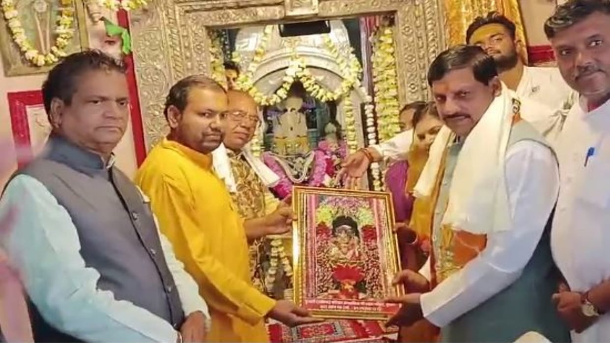 Rajasthan News: CM of MP and his wife offered prayers at Brahma temple, son's marriage ceremony today