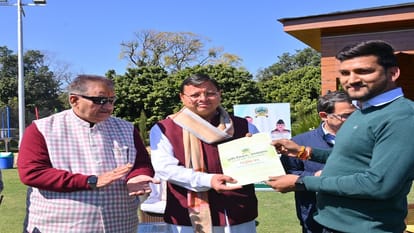 CM Dhami Handed Over Appointment Letters To 67 Assistant Accountant in Agriculture Department