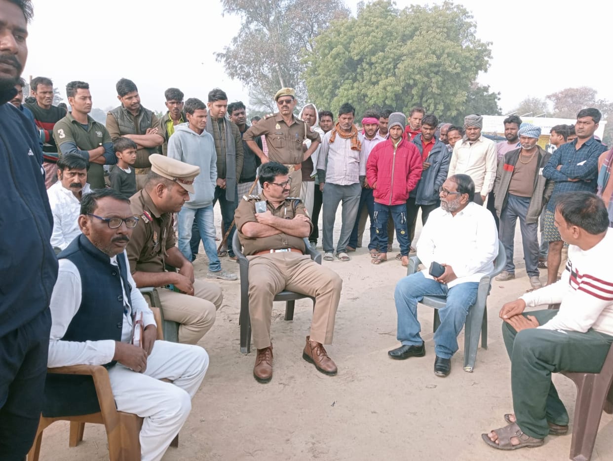 Ravidas jayanti 2024 : Saint Ravidas statue broke miscreants in varanasi