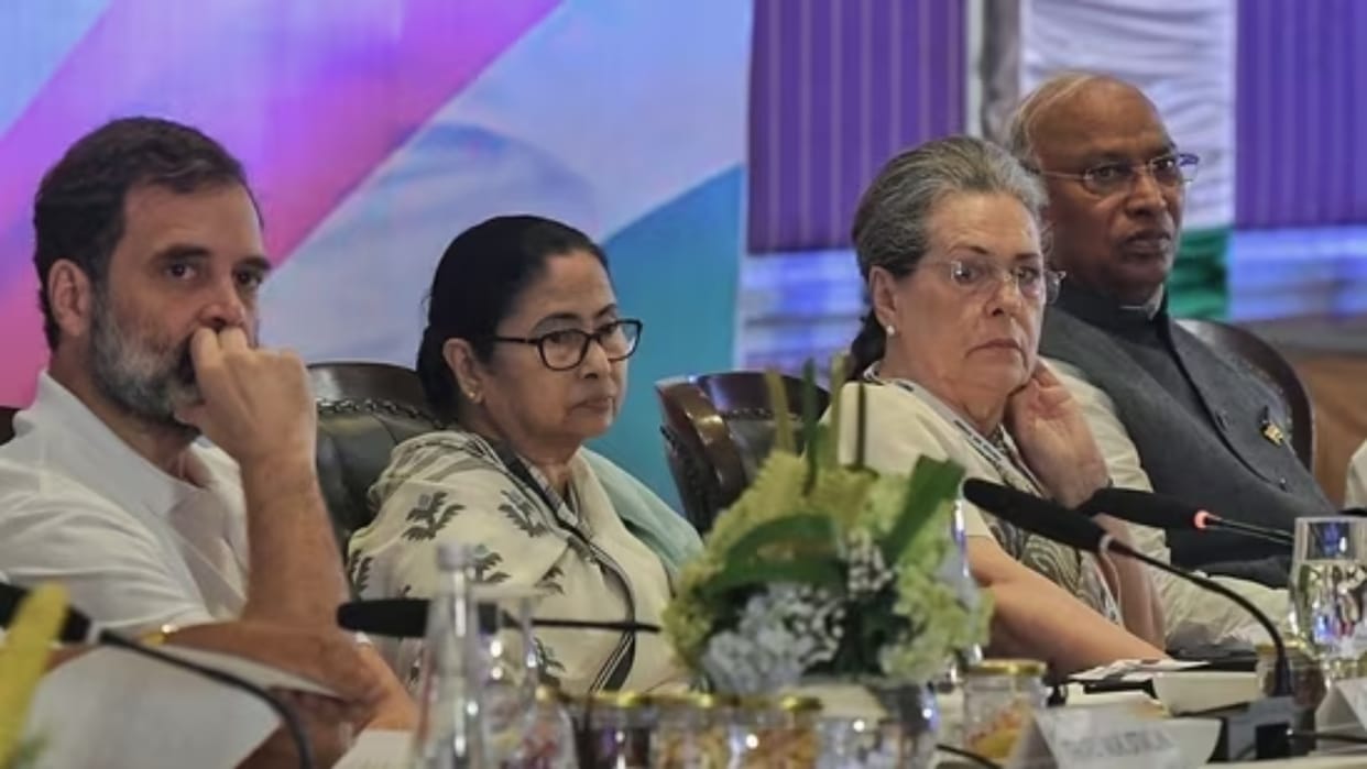 west bengal tmc said contest alone on all 42 seats of lok sabha congress reply doors still open for alliance