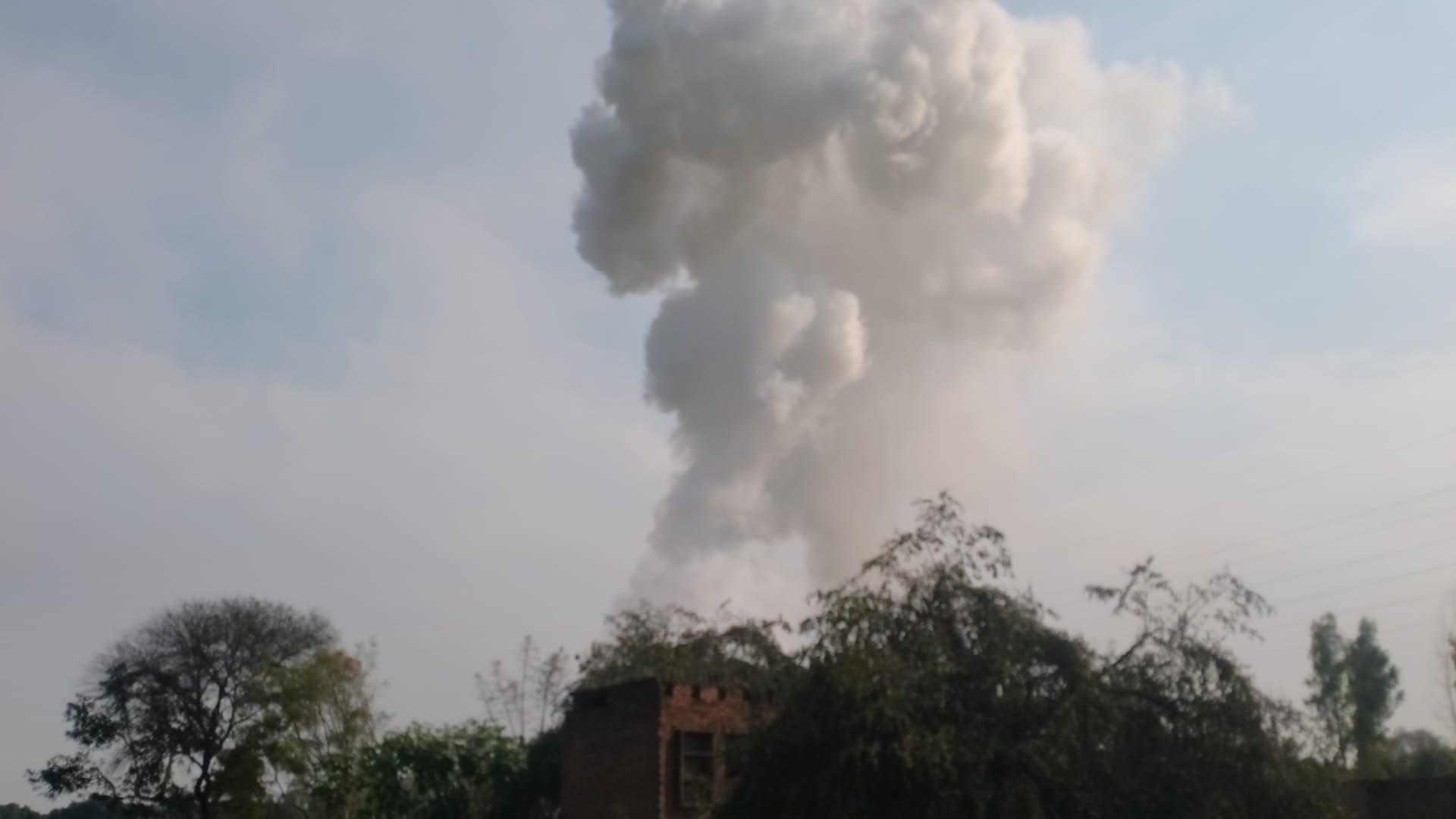 Kaushambi Blast: Live video of explosion in firecracker factory surfaced, scene looks like a volcano.