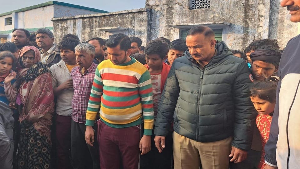 Sambhal: Marriage was to take place after a month, young man died, dead body, family members became unconsciou