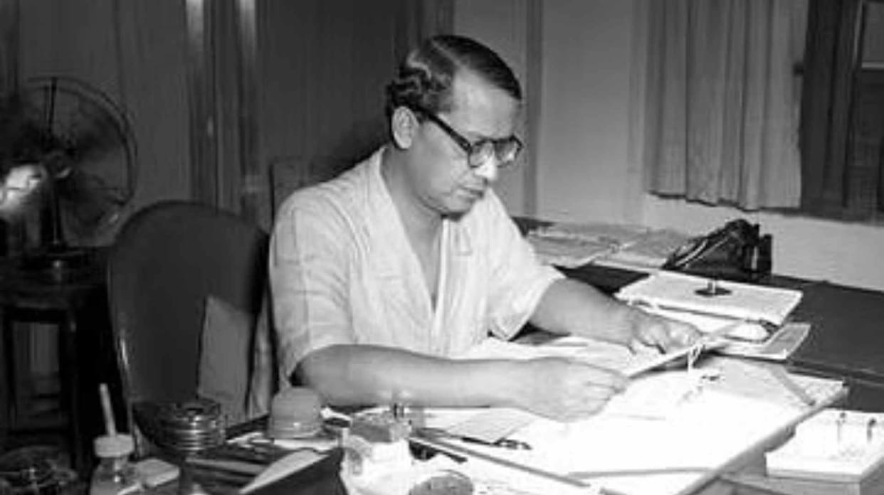 Sudan invited India's CEC to conduct its first parliamentary elections in 1953