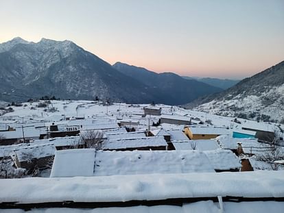 Uttarakhand Weather: मार्च के महीने में जनवरी जैसा मौसम...आज भी भारी बर्फबारी का ऑरेंज अलर्ट Uttarakhand Weather Update IMD Orange alert of heavy snowfall Today on Hilly Area