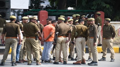 Pressure increased on UPPSC to cancel RO-ARO exam, claim strengthened due to cancellation of police recr