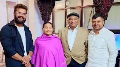 Bihar News : Bhojpuri actor khesari lal yadav met rabri devi to ask mp ticket for 2024 election hindi news