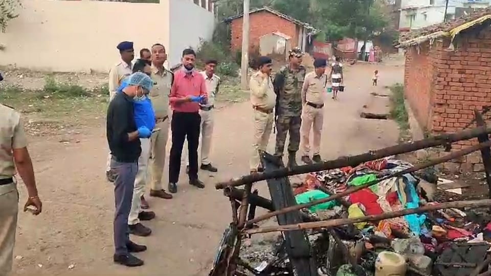 Minister Tankaram Verma expressed grief over the arson incident assured all possible help to the family in Bal