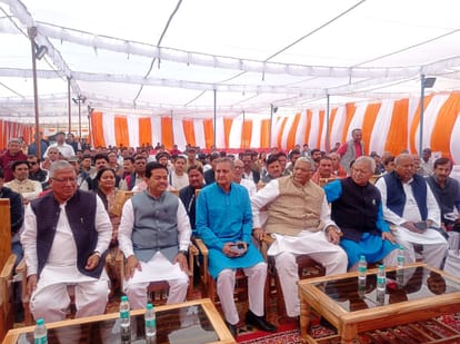 PM Modi lay the foundation stone to built Meerut city station world clas