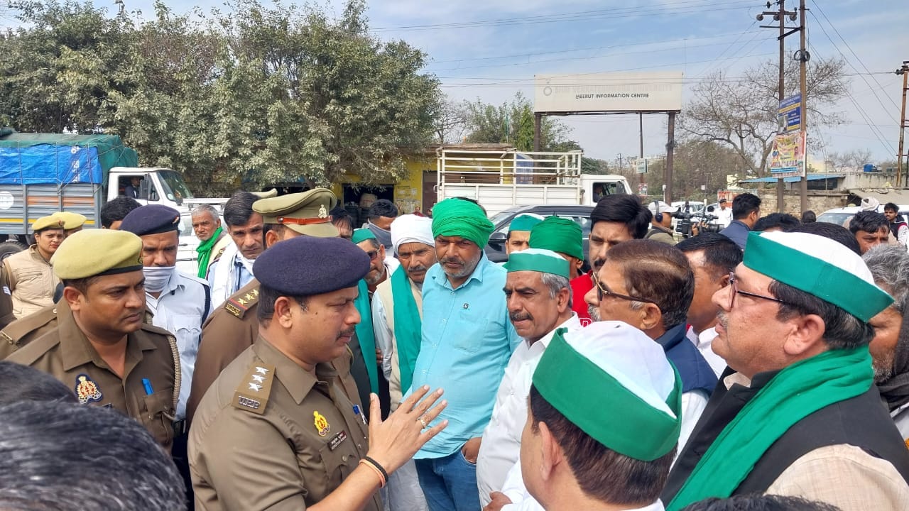BKU Tractor Parade:Chakka jam in pictures, farmers occupy the highway in West UP