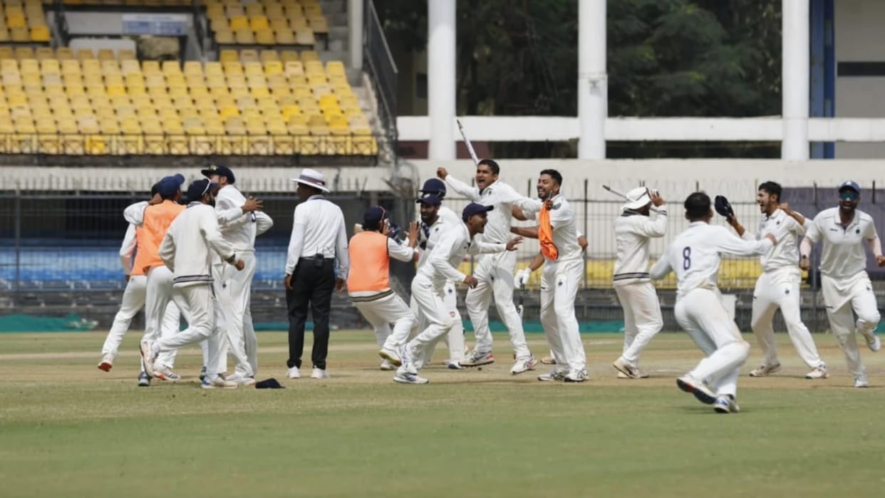Madhya Pradesh reached Ranji Trophy semi-finals defeated Andhra by four runs in a thrilling match