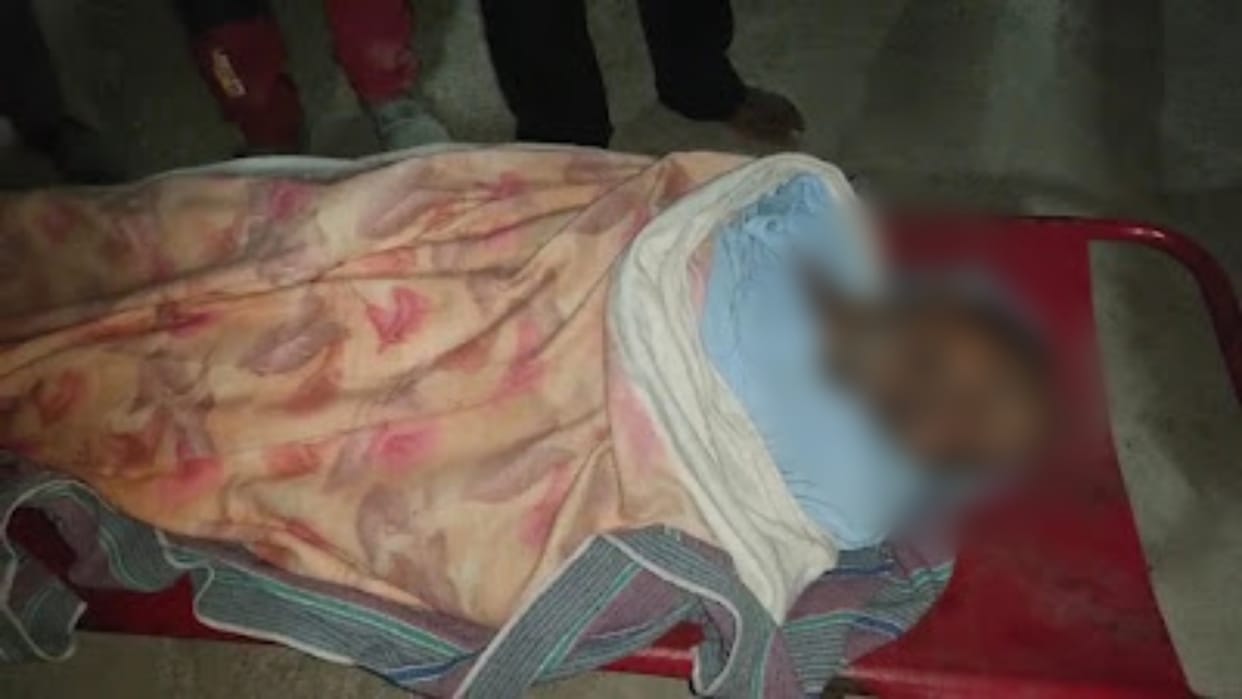 Umaria News Had asked for help but died elderly man died after pickup overturned