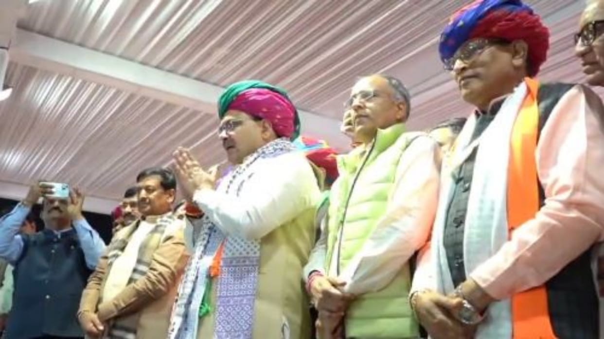 Rajasthan News: Chief Minister spoke without mike after reaching the gratitude meeting late, apologized