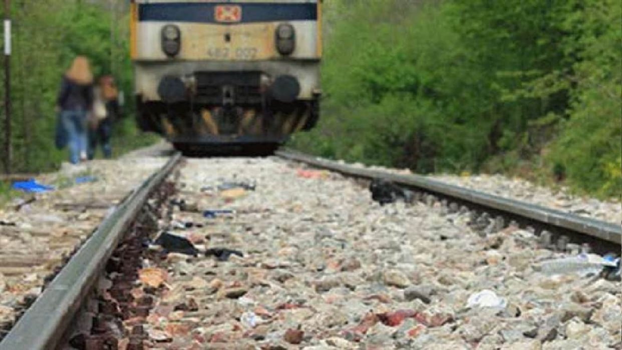 Rajasthan News: Accused of attack on girl in Pragpura jumped in front of train, both legs chopped off