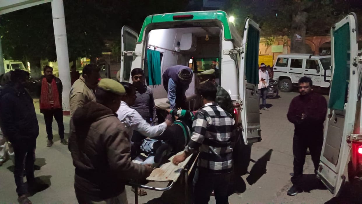 big accident in Ballia Pickup collides with jeep car many people killed many injured