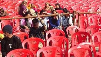 Taj Mahotsav 2024 Empty Chairs Officials Picnic situation is shocking