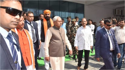 Bihar News: CM Nitish Kumar inaugurated and laied the foundation stone of PMCH redevelopment project in patna.