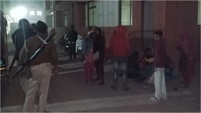 Bihar News : student commits suicide after love affair photo viral on social media to blackmail