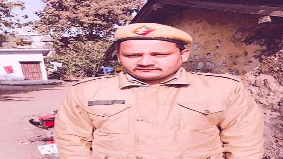 Haldwani News: forest guard Harish Joshi shot-himself