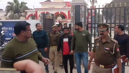 खुलासा: पिता को गाली दे रहे चाचा से आजिज आकर भतीजे ने रची थी हत्या की साजिश, साथियों संग मिलकर मार डाला Nephew killed uncle on abusing father in Ghazipur