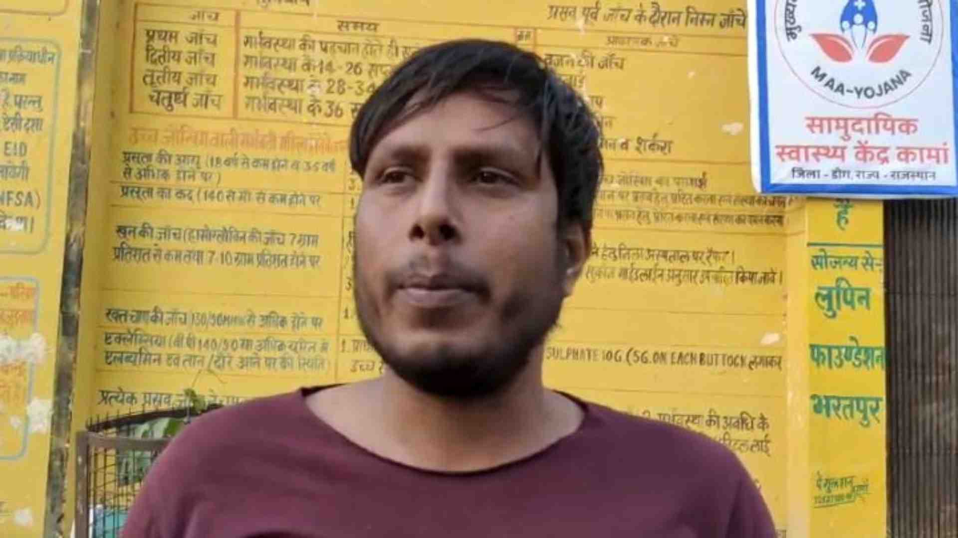 मामले की जानकारी देते परिजन।
