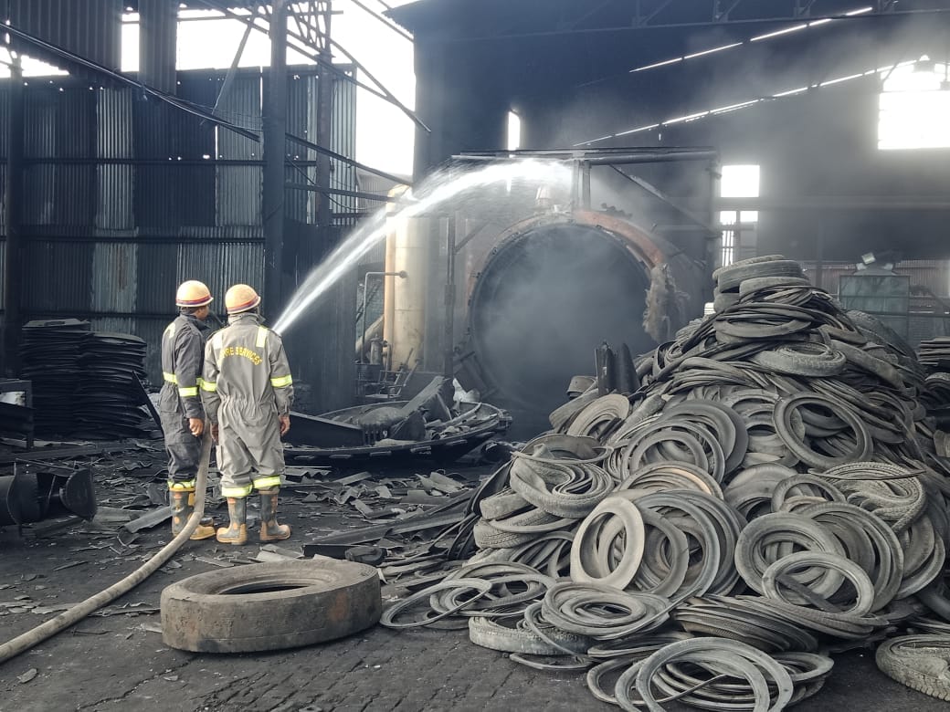 Meerut: Two labour died due to factory boiler explosion, chaos among family