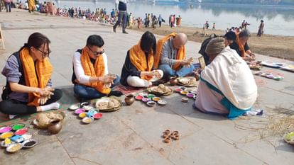 Taiwanese citizens performed Pind Daan in Gaya worshiped with Sanatan tradition for peace of ancestors souls