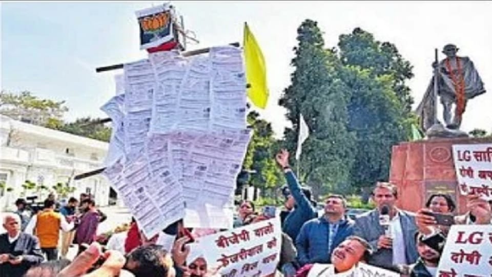 Delhi: AAP creates ruckus in House over stopping water bill waiver scheme