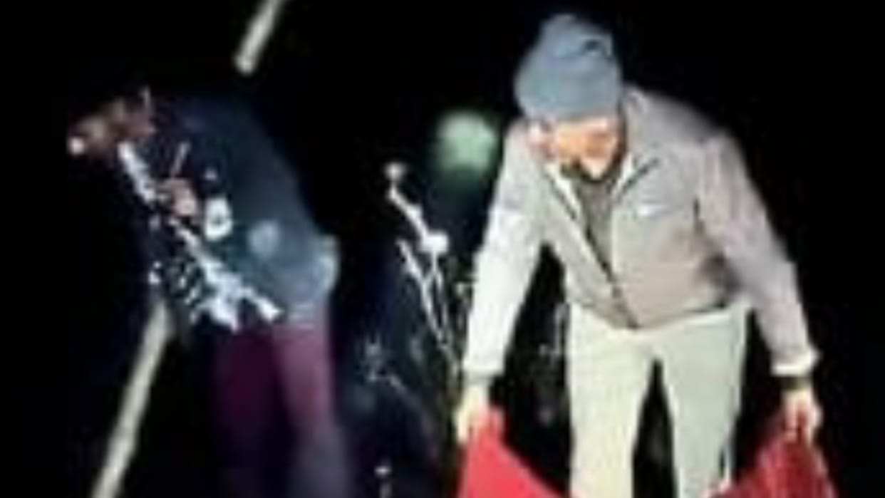 Bihar News:  In-laws were burning the dead body of married woman in the crematorium in Darbhanga.Police seized