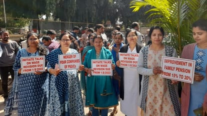 Bihar News: Insurance companies did symbolic strike, placed demands before the government