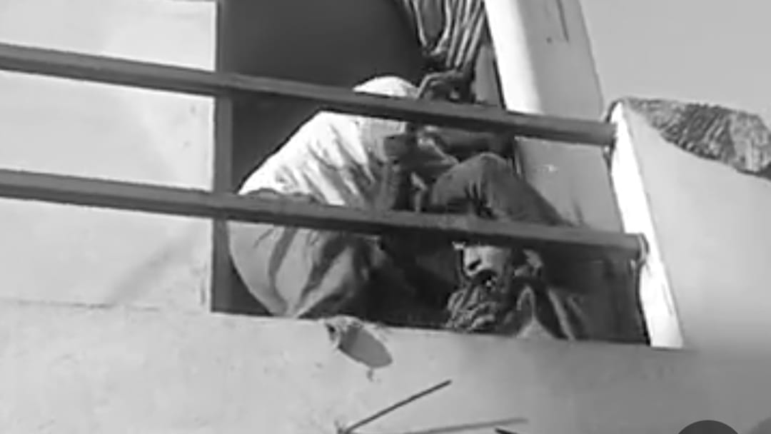 Indore News: The husband, who lived with his second wife, hit his first wife with bricks and tried to throw he