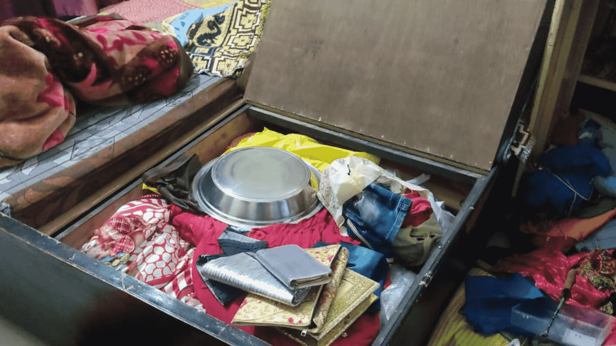 Jewelery worth Rs 15 lakh stolen in broad daylight in Bharatpur