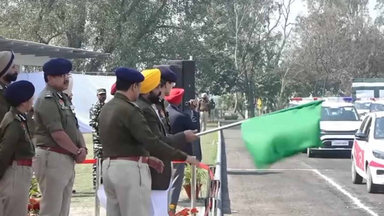 Punjab CM Bhagwant Mann handed over 410 hi tech vehicles to SHO