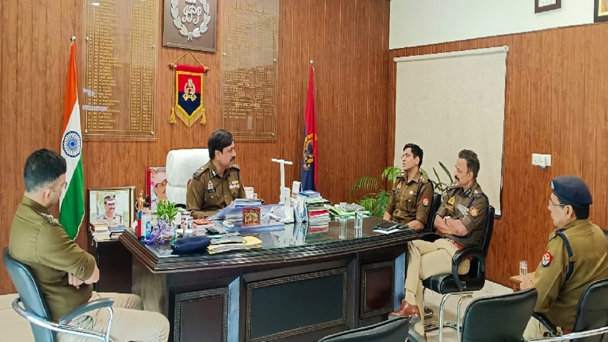 IG gave instructions to police officers ahead Lok Sabha elections and festivals